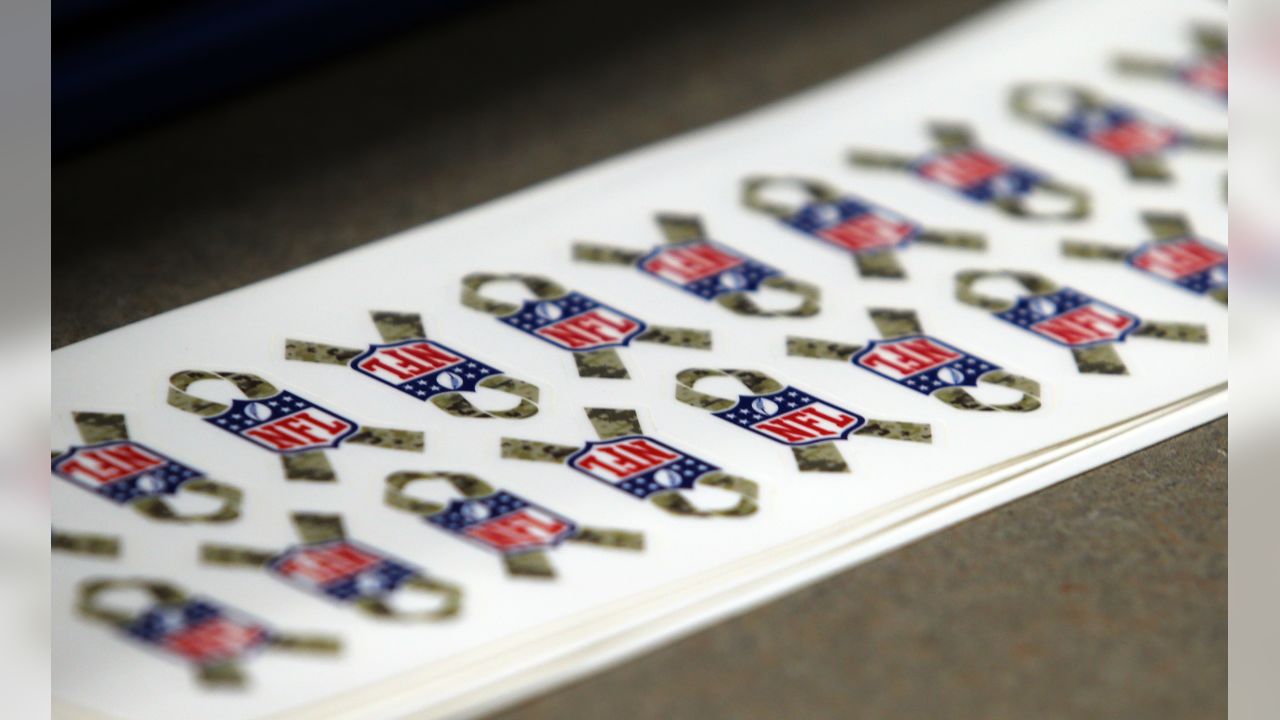 Seahawks, Military Members Place Decals On Helmets Ahead Of Thursday's  Salute To Service Game