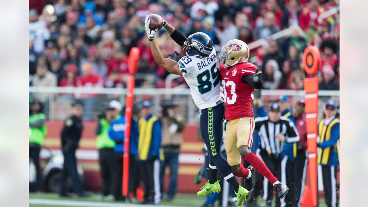 Seattle Seahawks reveal white jerseys and navy-blue pants for Week 6  matchup against Cincinnati Bengals - BVM Sports