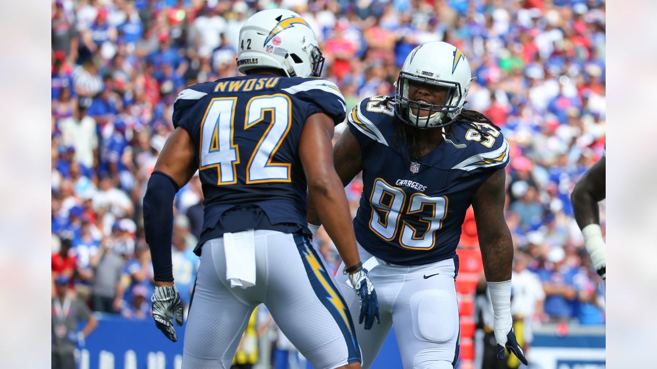 2022 NFL Free Agency: Seahawks signing former Chargers pass rusher Uchenna  Nwosu - Field Gulls