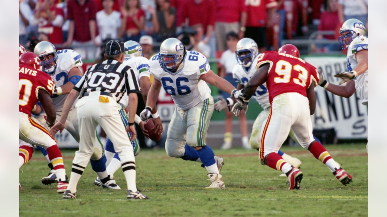 Seattle Seahawks' Nick Bellore (44) during the first half of an NFL  football game against the Arizona Cardinals, Sunday, Nov. 6, 2022, in  Glendale, Ariz. (AP Photo/Darryl Webb Stock Photo - Alamy