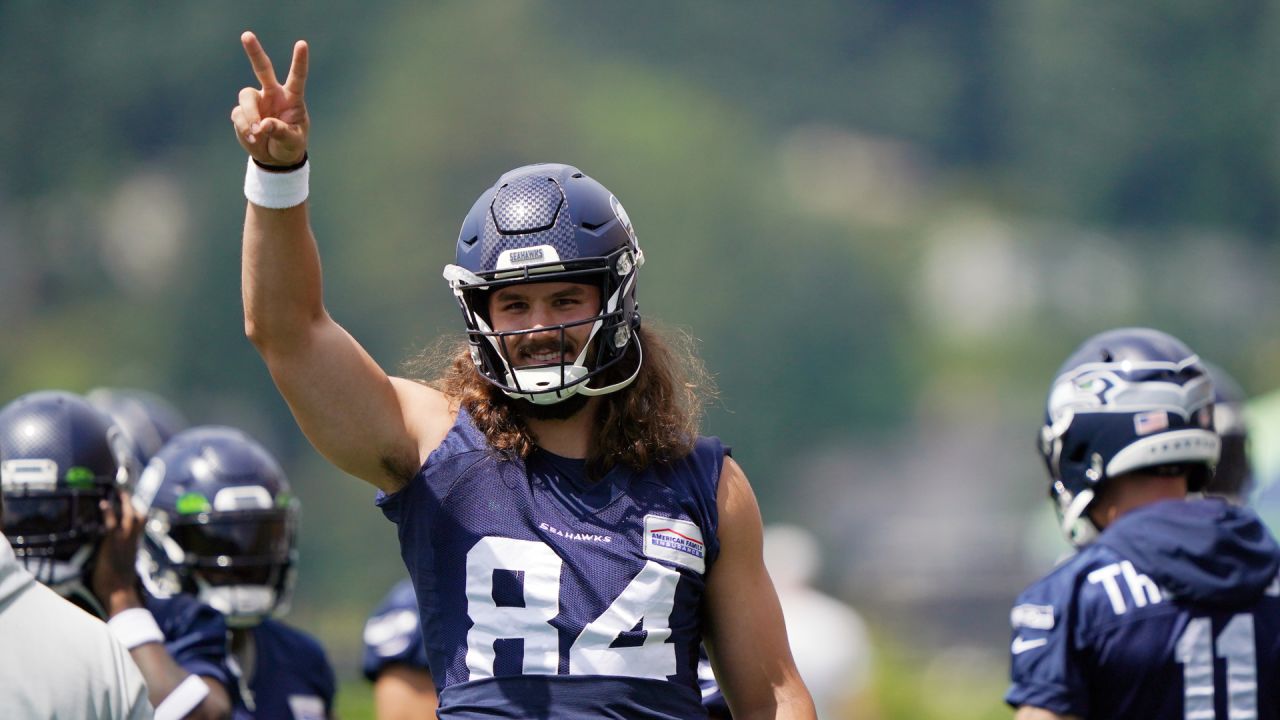 Welcome Back, 12s & Other Observations From Day 1 Of 2021 Seahawks Training  Camp