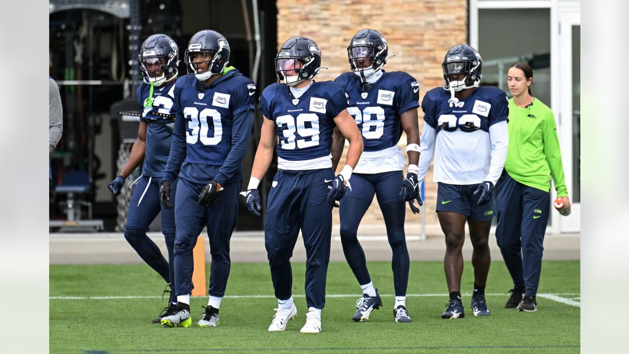 Seattle Seahawks Injury Report vs. Carolina Panthers: Jamal Adams Back,  Multiple Big Names OUT - Sports Illustrated Seattle Seahawks News, Analysis  and More