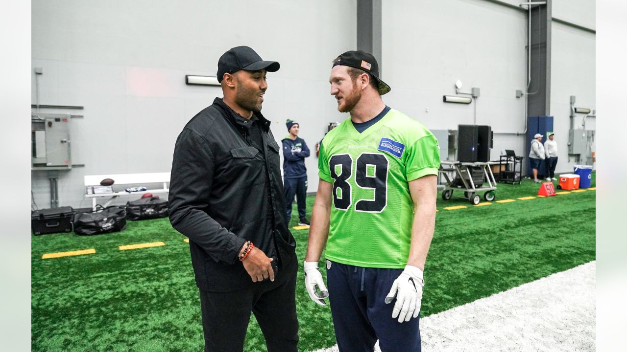 PHOTOS: Seahawks Practice In Action Green Ahead Of Thursday Night