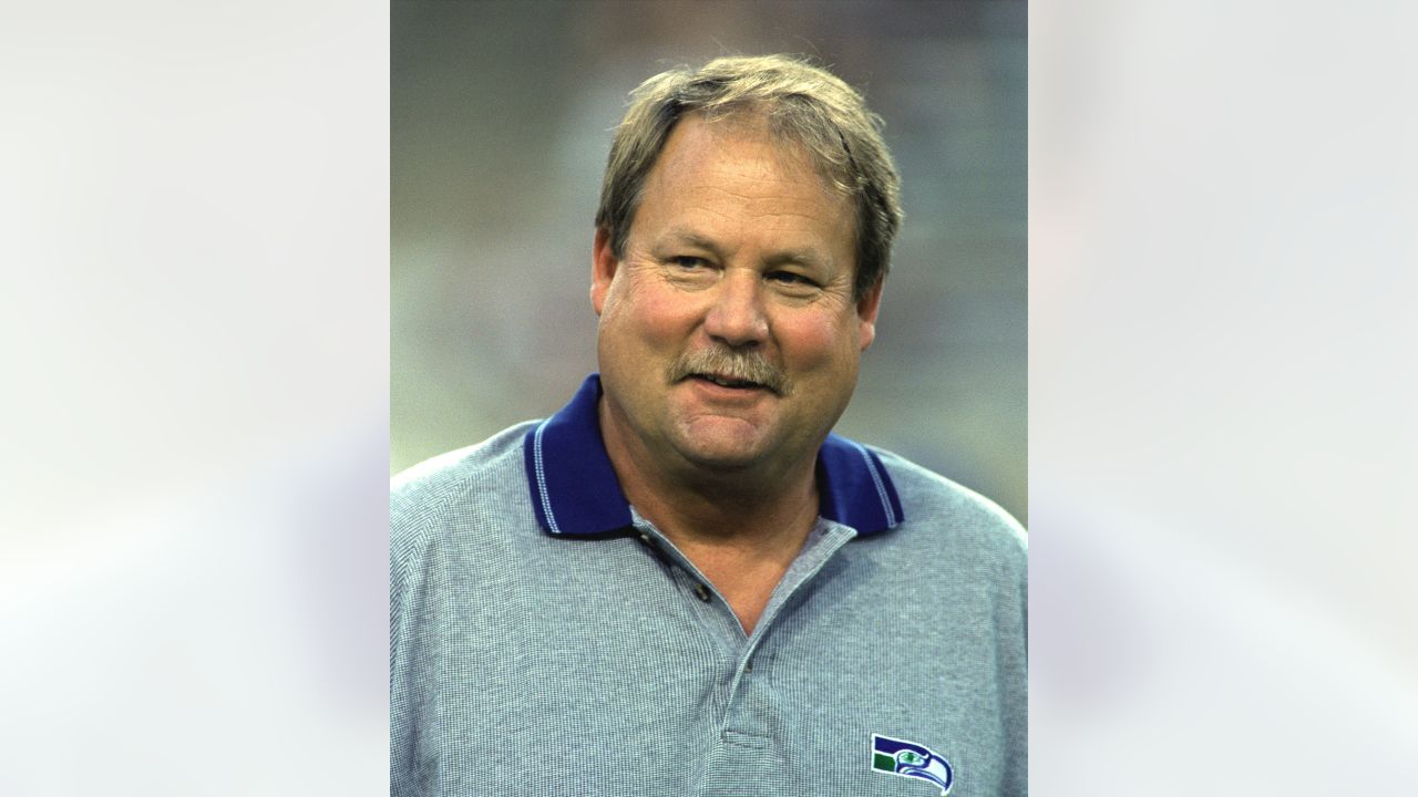 Mike Holmgren makes 'moose calling' a hobby