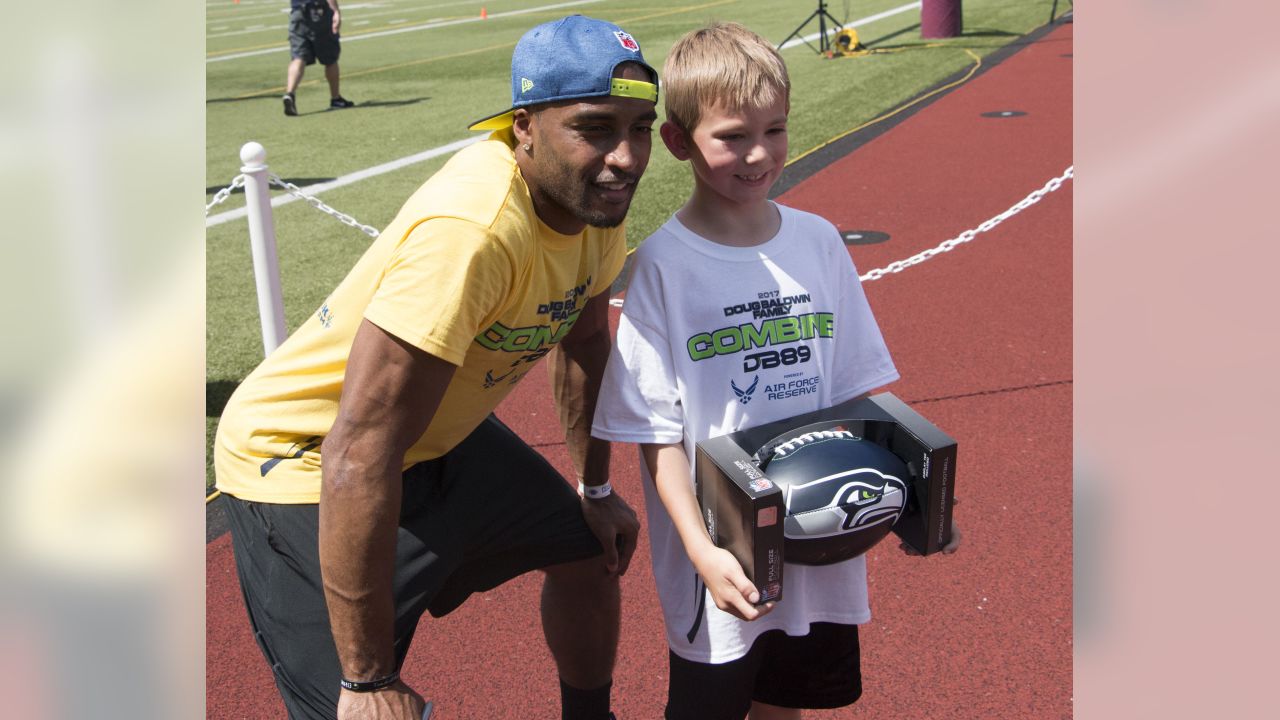 Former Seattle Seahawks wide receiver Doug Baldwin teams up with Renton to  create community center - Puget Sound Business Journal