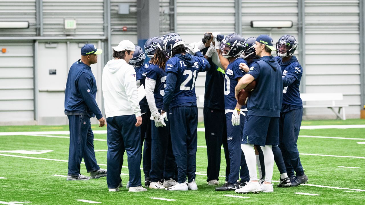 Duane Brown back at practice for Seahawks ahead of opener