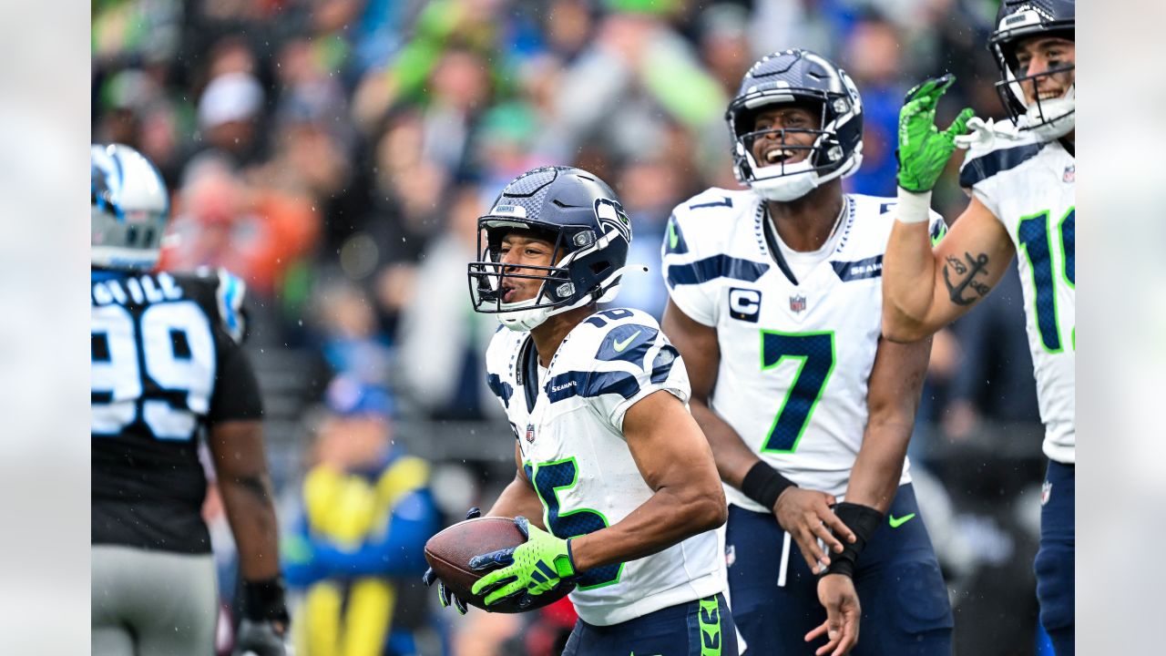 Grading the Seahawks in their 37-27 win over the Panthers