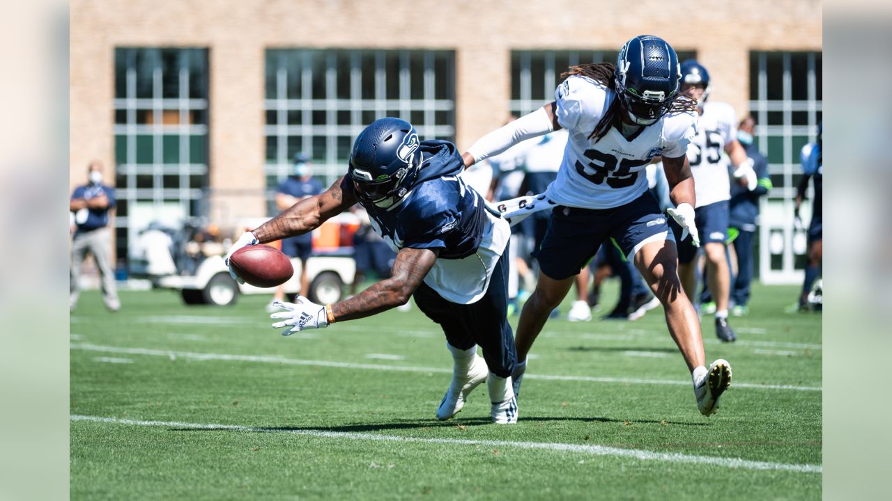 Seahawks training camp: Corners battling DK Metcalf, receiver room