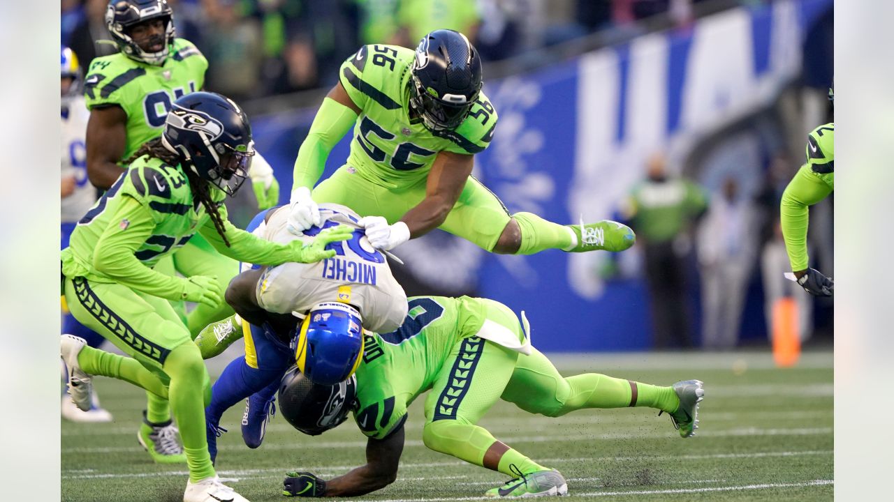 NFL 2021: Seattle Seahawks punter Michael Dickson pulls off sensational  double punt against LA Rams