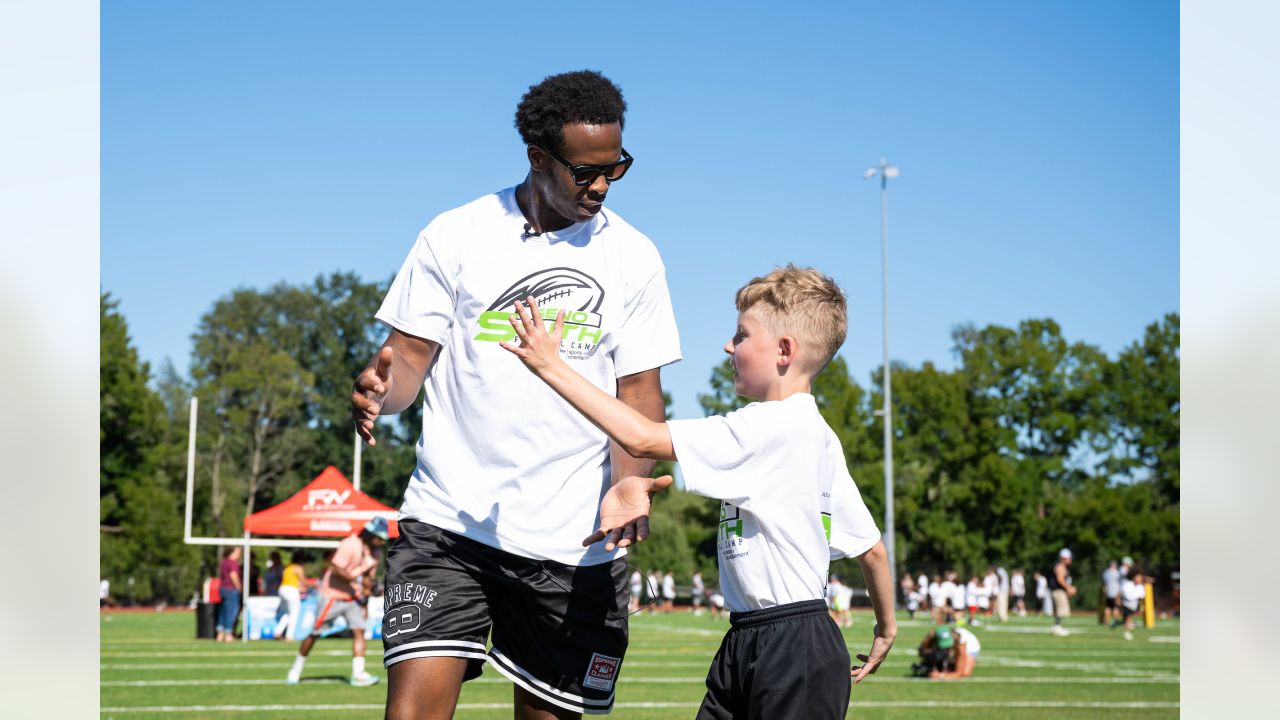 Oregon's Bo Nix set to host youth football camp