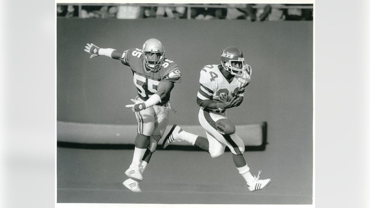 Seahawks Mailbag: Best Defensive Formations, Fastest Seahawk, Chuck Knox's  Throwback Hat & More