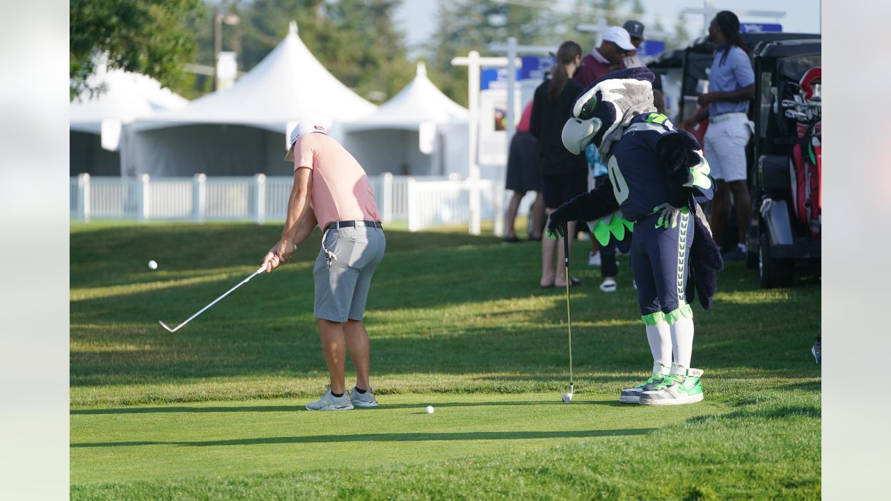 Tuesday Round-Up: Seahawks Rumble At The Ridge Charity Golf Tournament Held  Before Annual Boeing Classic