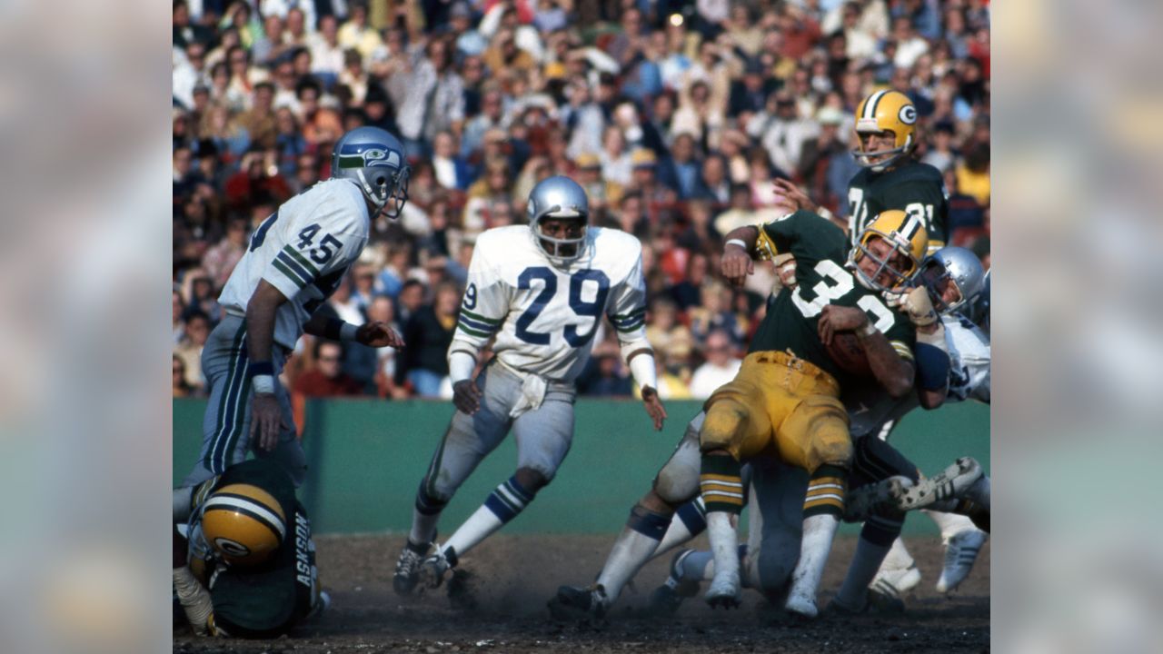 PHOTOS: Seahawks vs Packers Through The Years