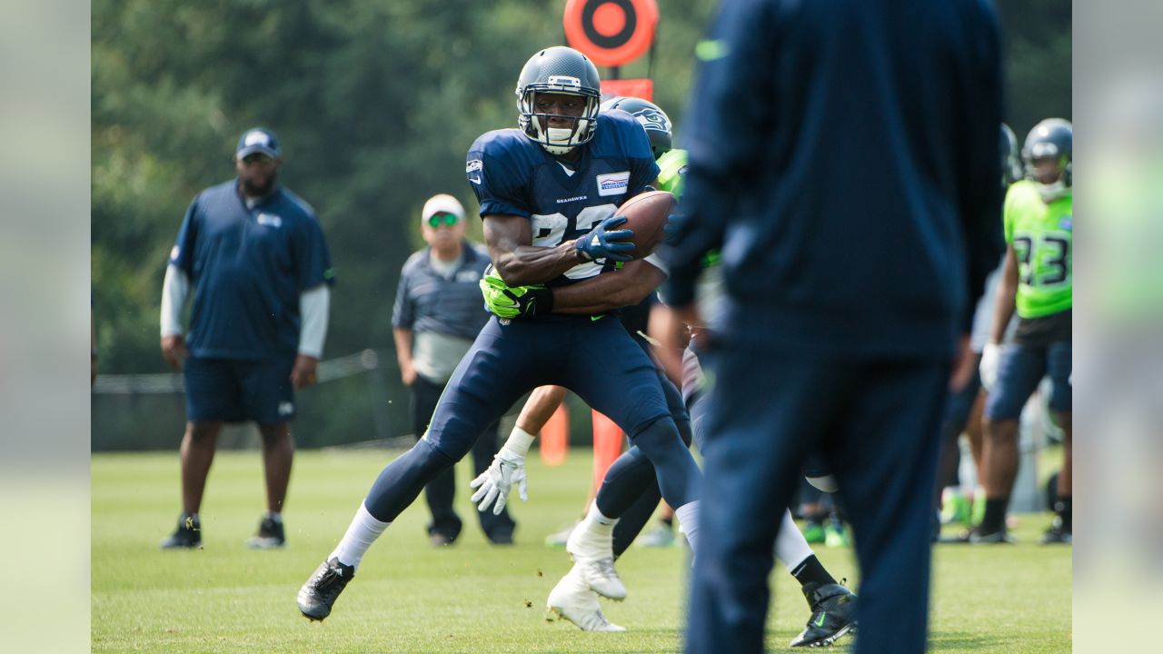 Friday Round-Up: Kam Chancellor, Earl Thomas react to Troy