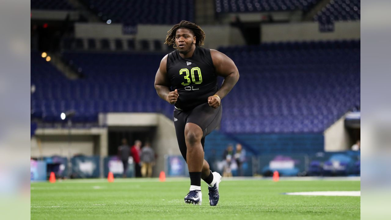 Seahawks select LSU OL Damien Lewis with 69th pick in NFL Draft