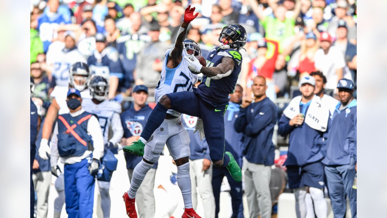 Seahawks news: DK Metcalf ranks top 5 WRs in NFL, Seattle receiver not  listed but #1 is a shocker