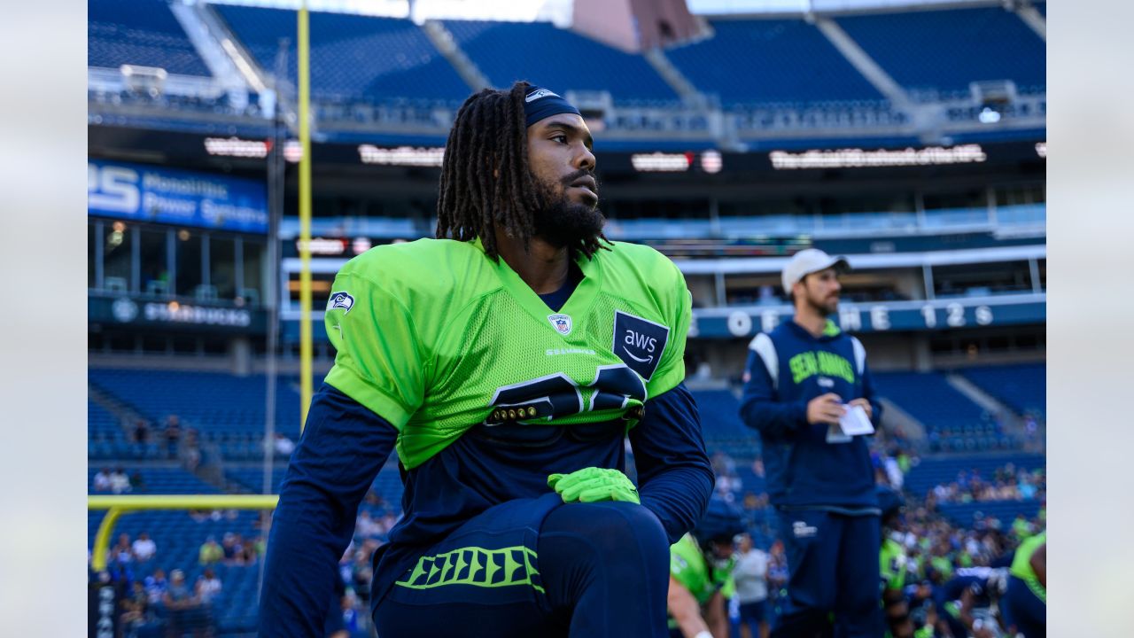 Chicago Bears kicker Cairo Santos (2) talks with Seattle Seahawks kicker  Jason Myers (5) before an NFL football game, Thursday, Aug. 18, 2022, in  Seattle. (AP Photo/Caean Couto Stock Photo - Alamy