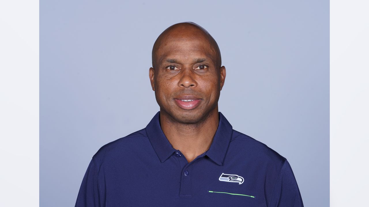 Seattle Seahawks officially announce 2022 coaching staff, with Sean Desai,  Sanjay Lal and Karl Scott - Field Gulls