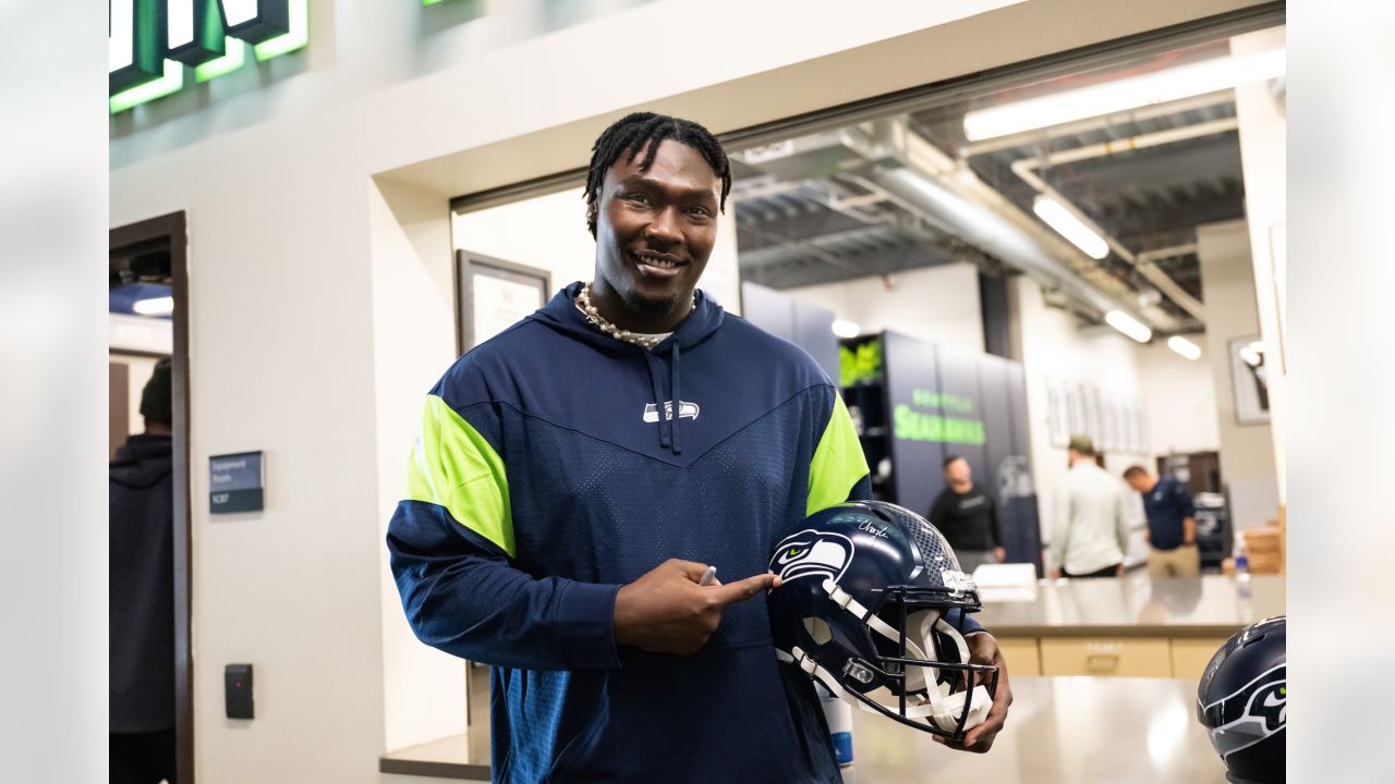 8 Things To Know About Seahawks Tackle Charles Cross