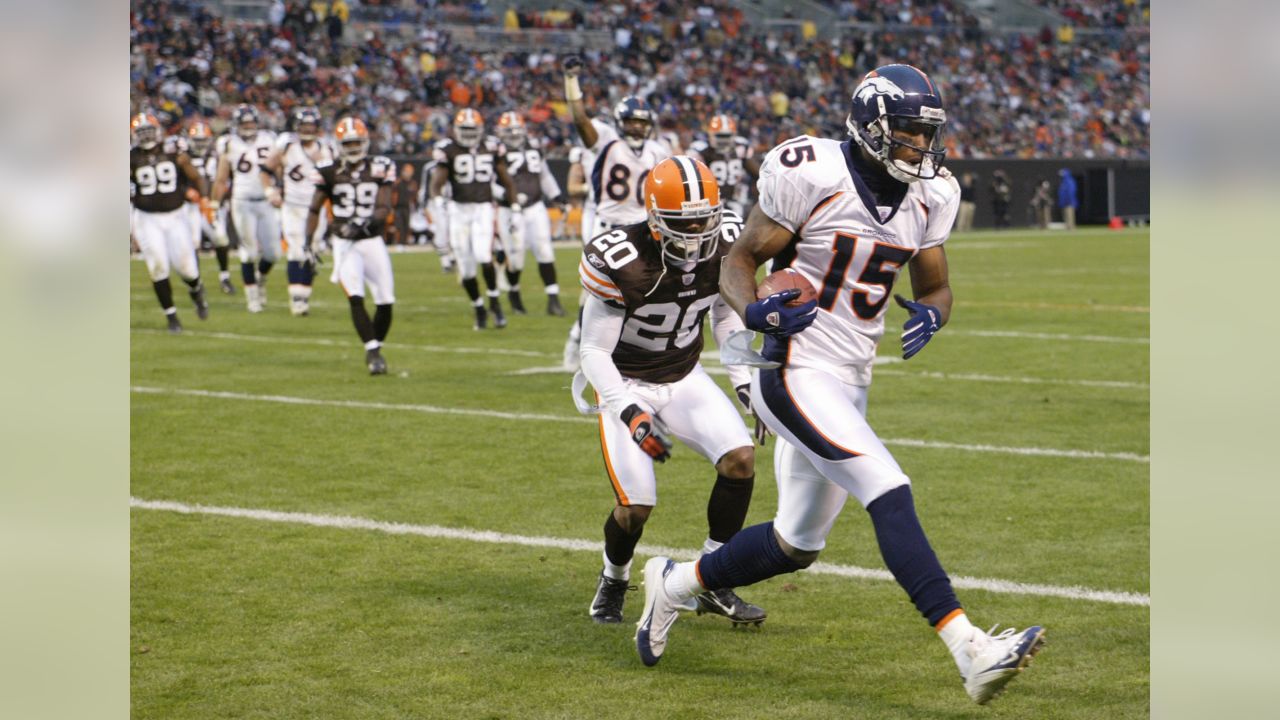 Chicago Bears wide receiver Brandon Marshall (15) celebrates a touchdown  against the Dallas Cowboys during the