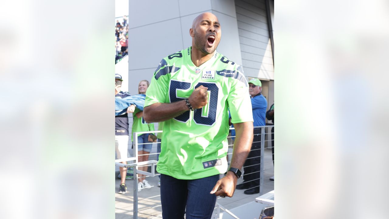 Kate Scott & K.J. Wright Join Seahawks Preseason Broadcast Team For 2023