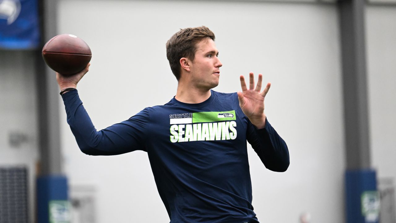 Seattle Seahawks WR DK Metcalf Reaping Rewards of 'Normal Offseason' -  Sports Illustrated Seattle Seahawks News, Analysis and More