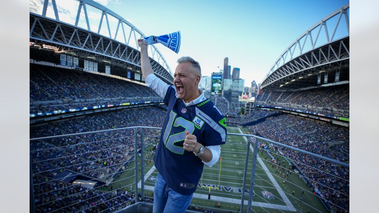 Seahawks Legend Ricky Watters Named 12 Flag Raiser For Season Opener vs.  Rams