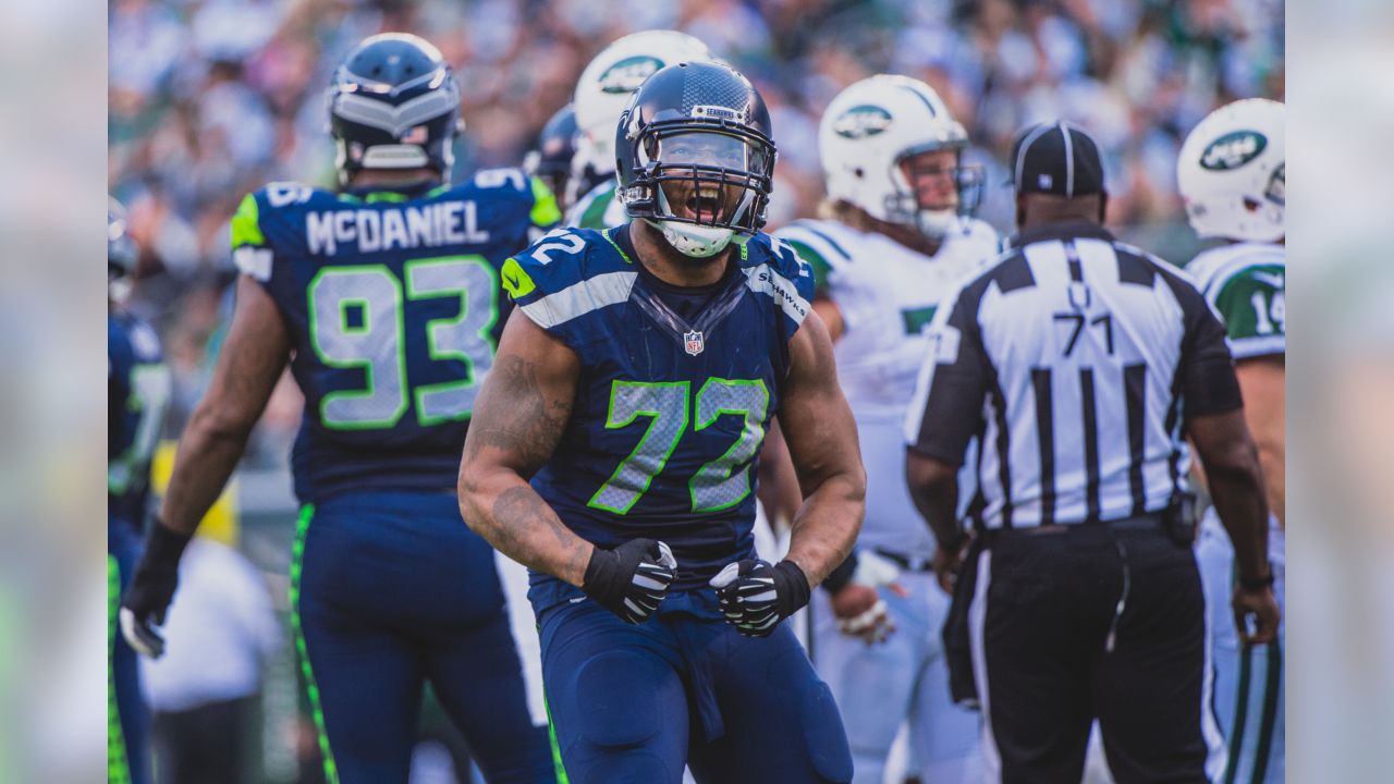 Former Seahawks defensive end Michael Bennett retires after 11 seasons