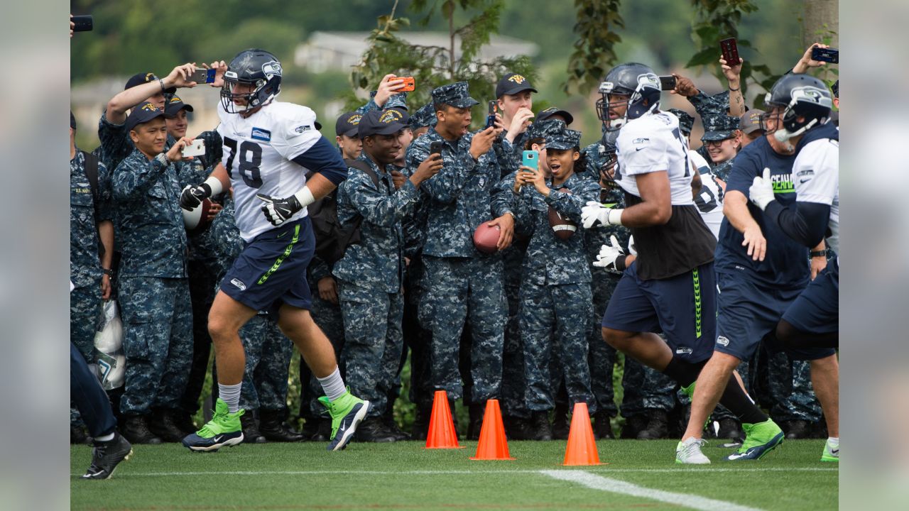 Seattle Seahawks TE Jimmy Graham tests knee recovery by playing