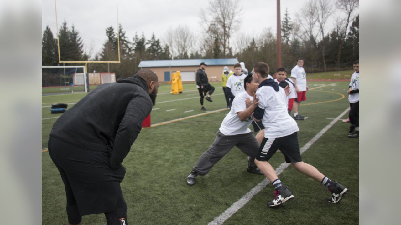 Seahawks Center Justin Britt Hosts Football Camp For Local Youth