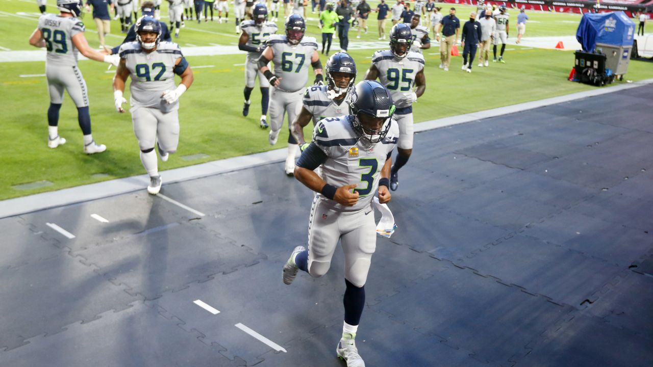 Best Photos From Seahawks-Cardinals Pregame Warmups