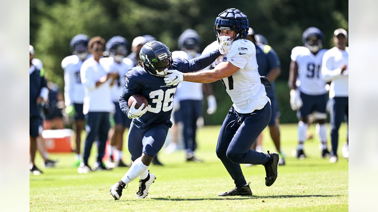 Let's talk Hawks: Seahawks legend K.J. Wright on OTAs, minicamp and the  2023 season