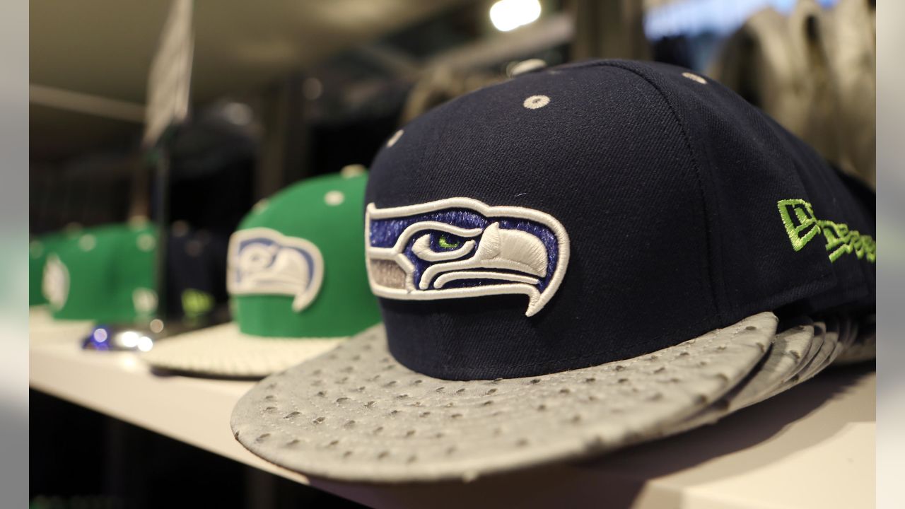 Fans snap up 'Beast Mode' caps worn by Seahawks' Lynch