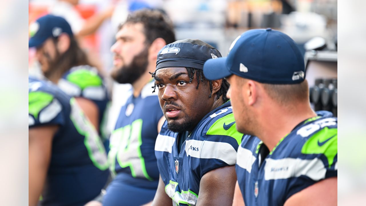 Rapid Reaction: Defense Dominates, Rookie Shines and Seahawks Come Away  With A Prime Time Win