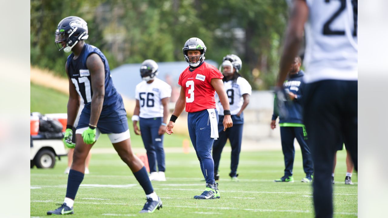 Seattle Seahawks linebacker Bruce Irvin stands on the field during NFL  football training camp, Friday, Aug. 14, 2020, in Renton, Wash. (AP  Photo/Ted S. Warren Stock Photo - Alamy