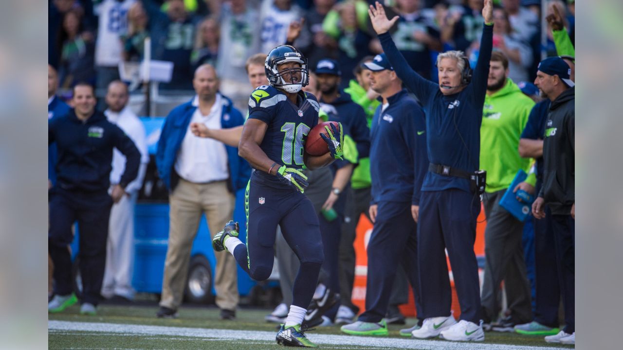 Seahawks greats Steve Largent, Tyler Lockett were both born Sept. 28