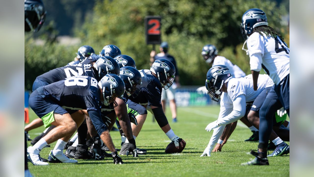 Steelers training camp: Huge turnout for last practice before pads go on