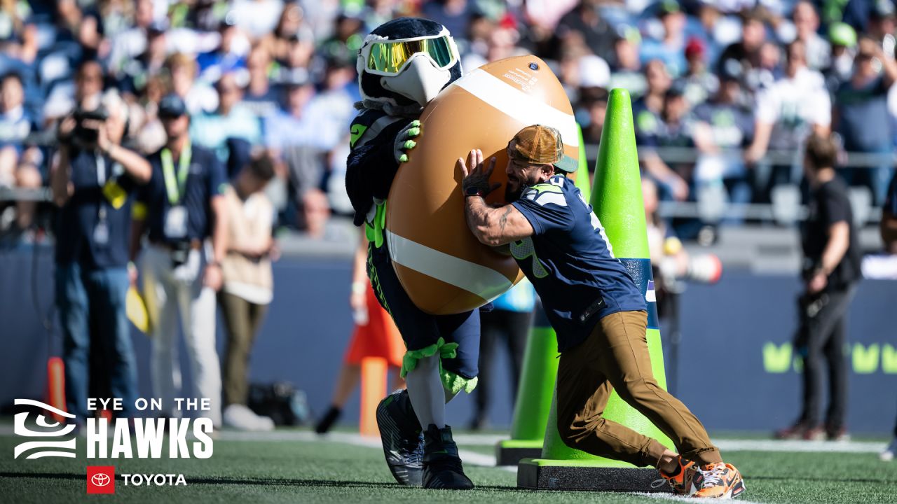 Seattle Seahawks linebacker Darrell Taylor is pictured during an NFL  football game against the Atlanta Falcons, Sunday, Sept. 25, 2022, in  Seattle. The Falcons won 27-23. (AP Photo/Stephen Brashear Stock Photo -  Alamy