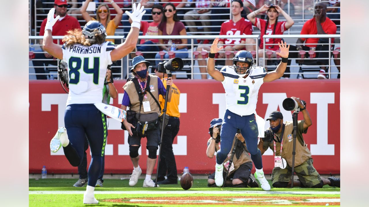 Seattle Seahawks beat San Francisco 49ers 28-21 for Russell Wilson's 100th  NFL win - Field Gulls