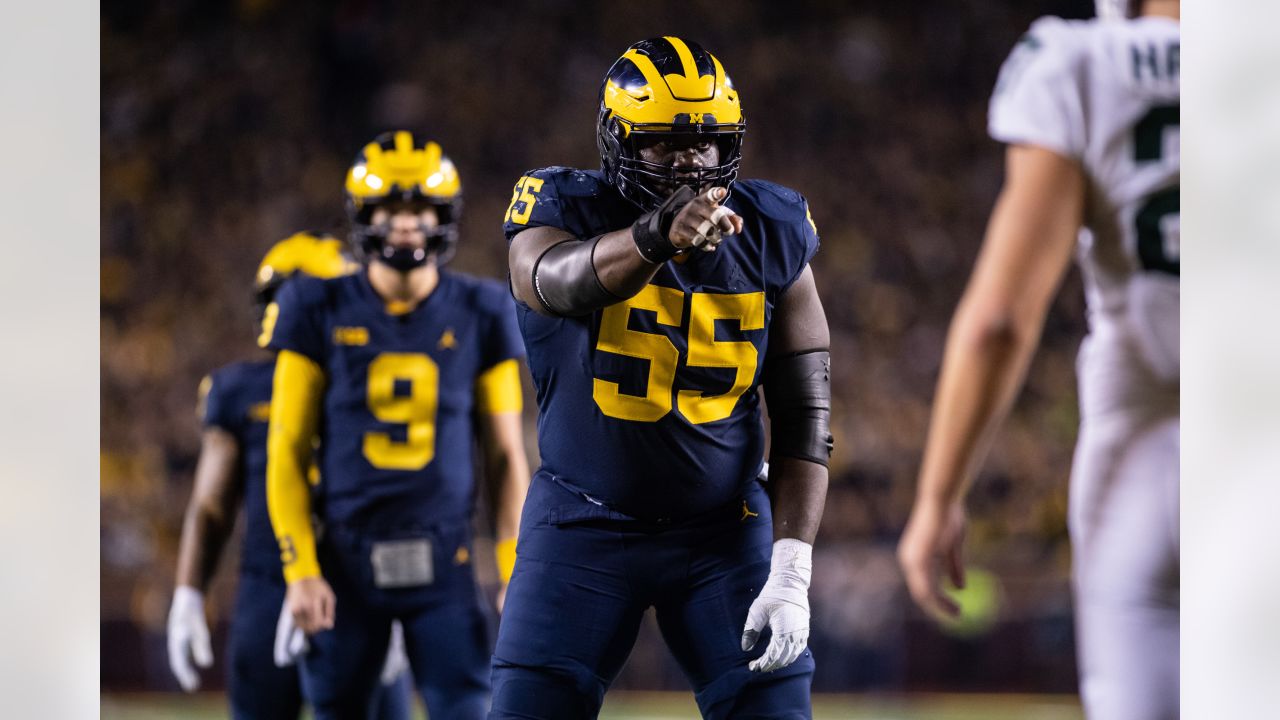 BREAKING: The Seattle Seahawks have selected Michigan center Olusegun  Oluwatimi with the 154th overall pick in the 2023 NFL Draft! #ProBlue…