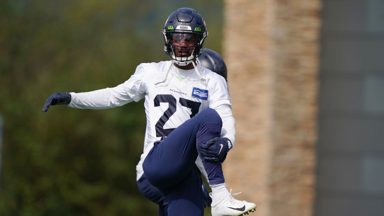 Report: Seahawks DE Rasheem Green reportedly set to visit Ravens - Field  Gulls