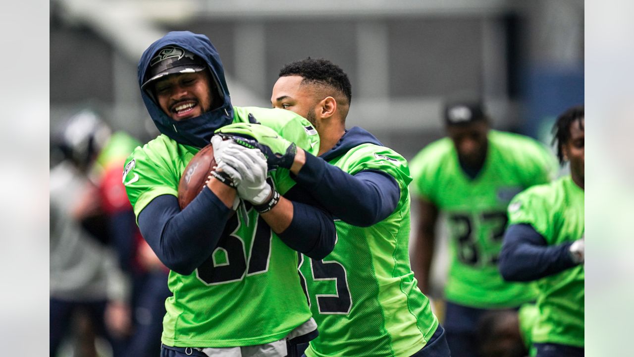 Field Yates on X: With 102 more receiving yards, Seahawks DK