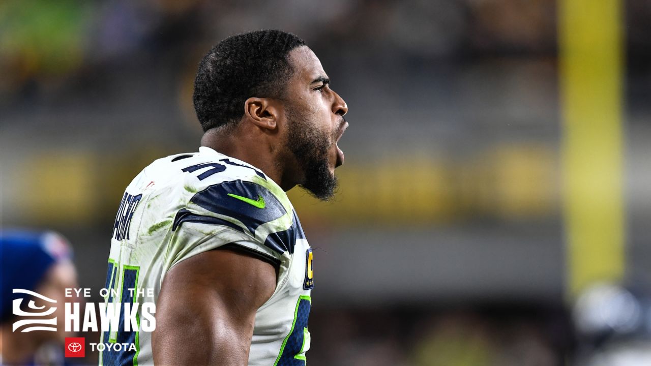 Darrell Taylor injury update: Seahawks lineman dealing with sore neck, Pete  Carroll says