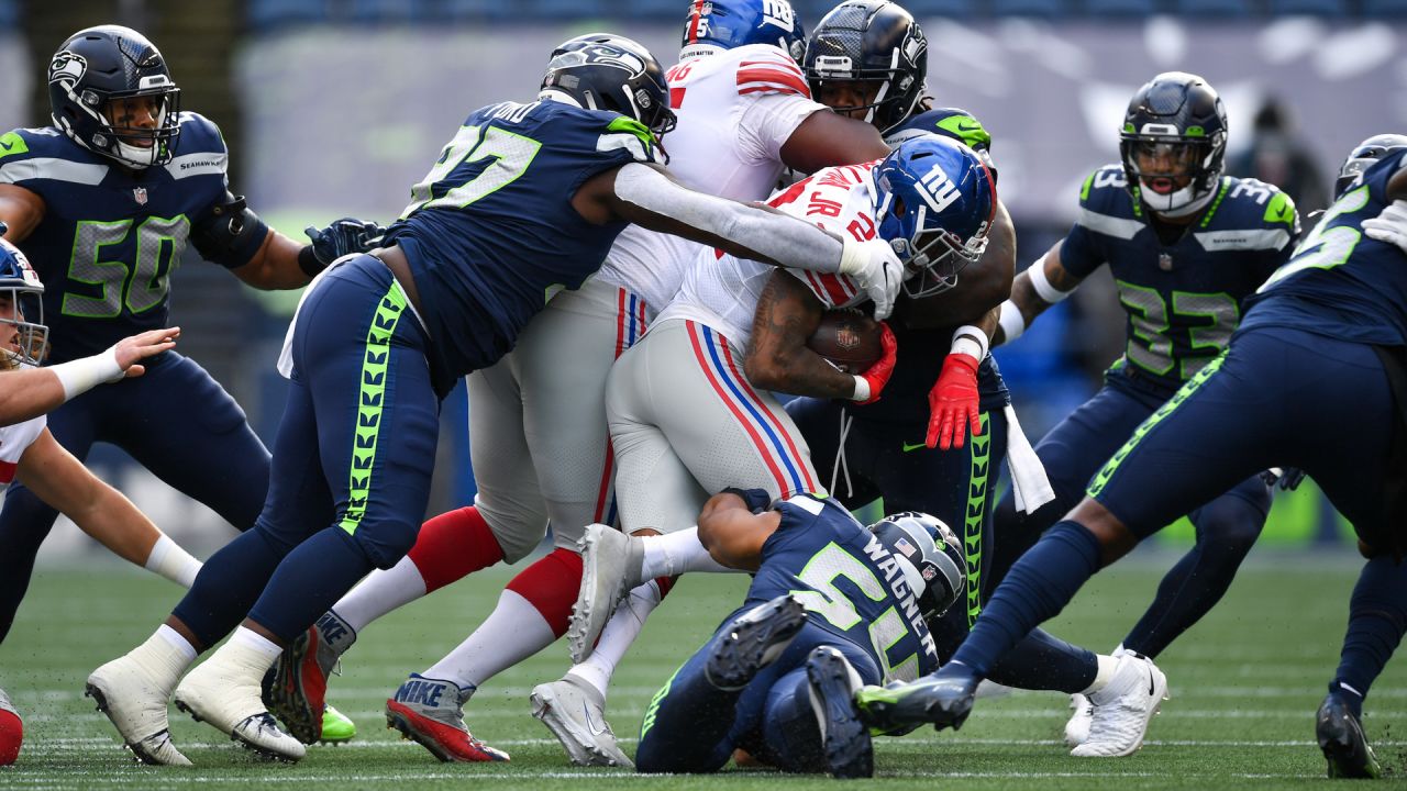 Seahawks sign defensive tackle Poona Ford to 2-year contract