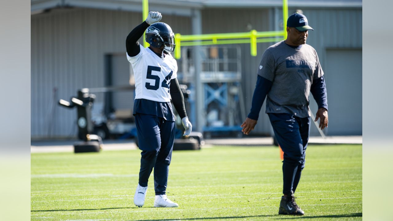 Thursday Practice Report: Chris Carson Returns For Seahawks