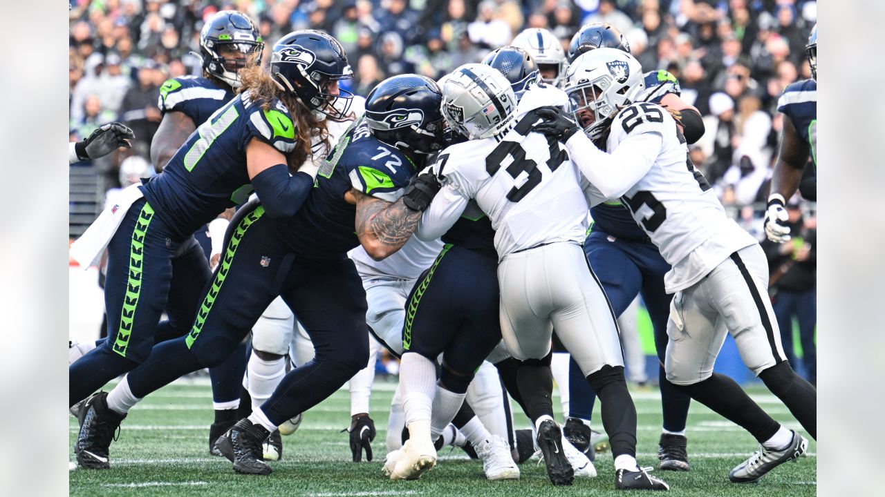 LOOK: Best photos from Seattle Seahawks vs. Raiders Week 12 matchup