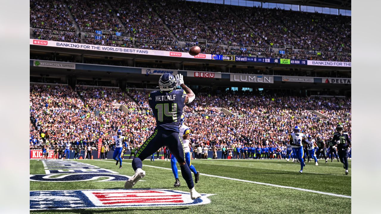 Vying to Retain Roster Spot, Seattle Seahawks WR Penny Hart Lights Up  Minicamp - Sports Illustrated Seattle Seahawks News, Analysis and More