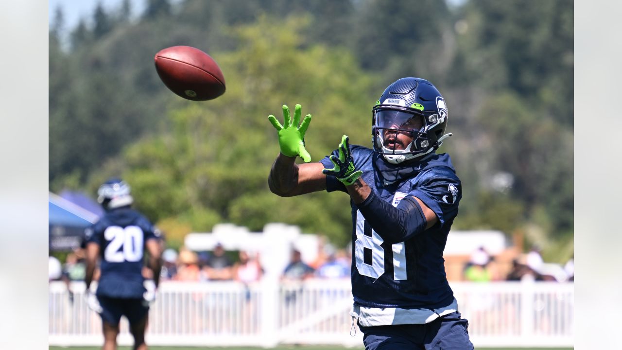 New Seahawks RB Ken Walker III 'a rocket' in first rookie minicamp