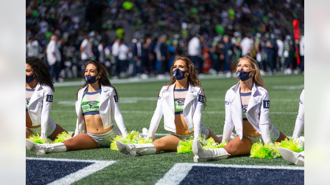 Spady: Equality means male Seahawks Dancers should show more skin 