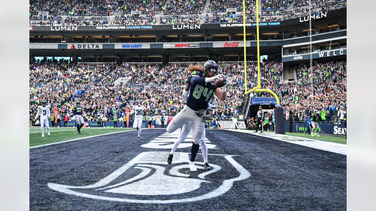 Best photos from Seahawks victory over Jets at Lumen Field Week 17